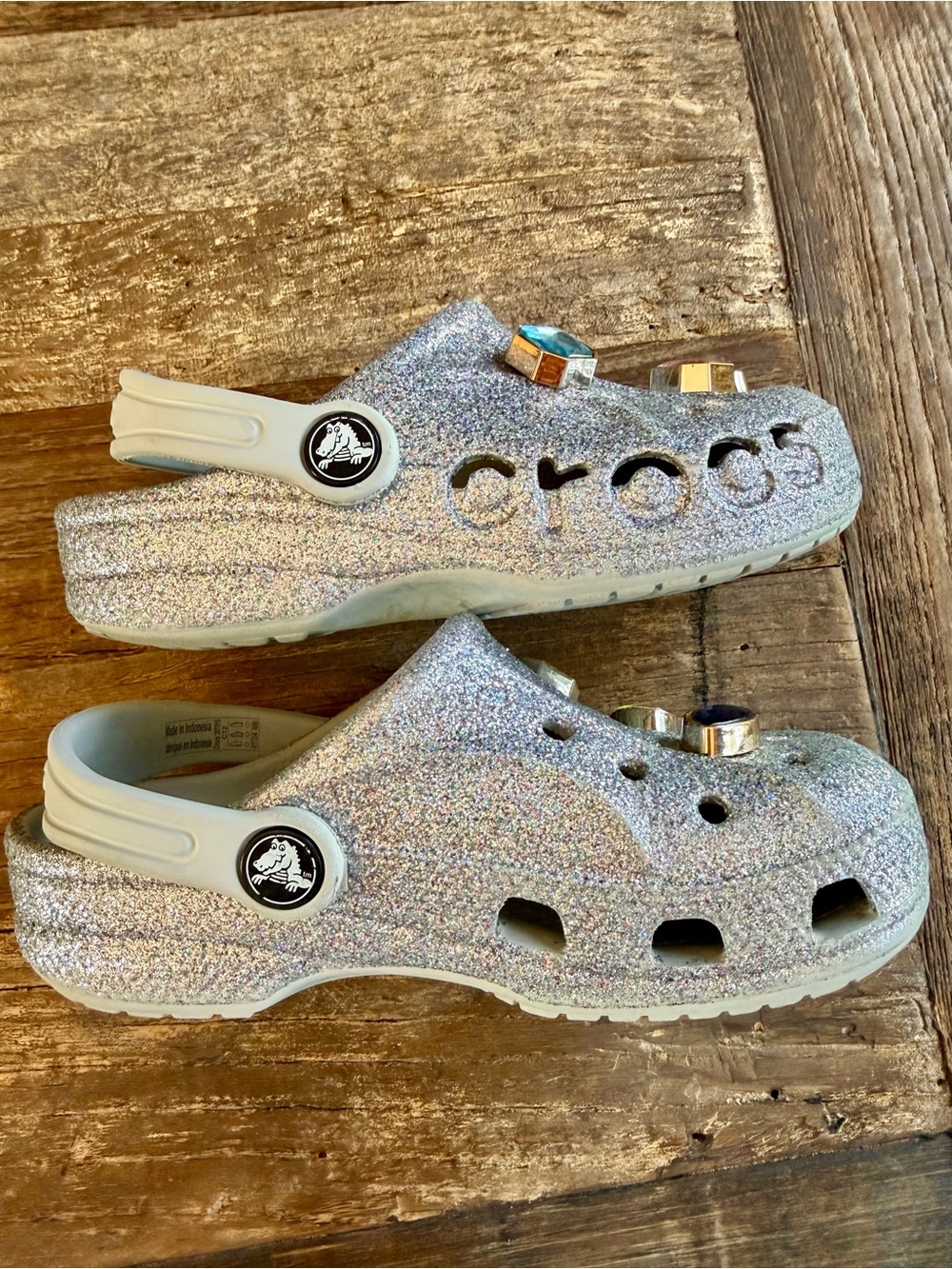 Girls Silver Glitter Crocs with Gems Sz 12 - Picture 3 of 6